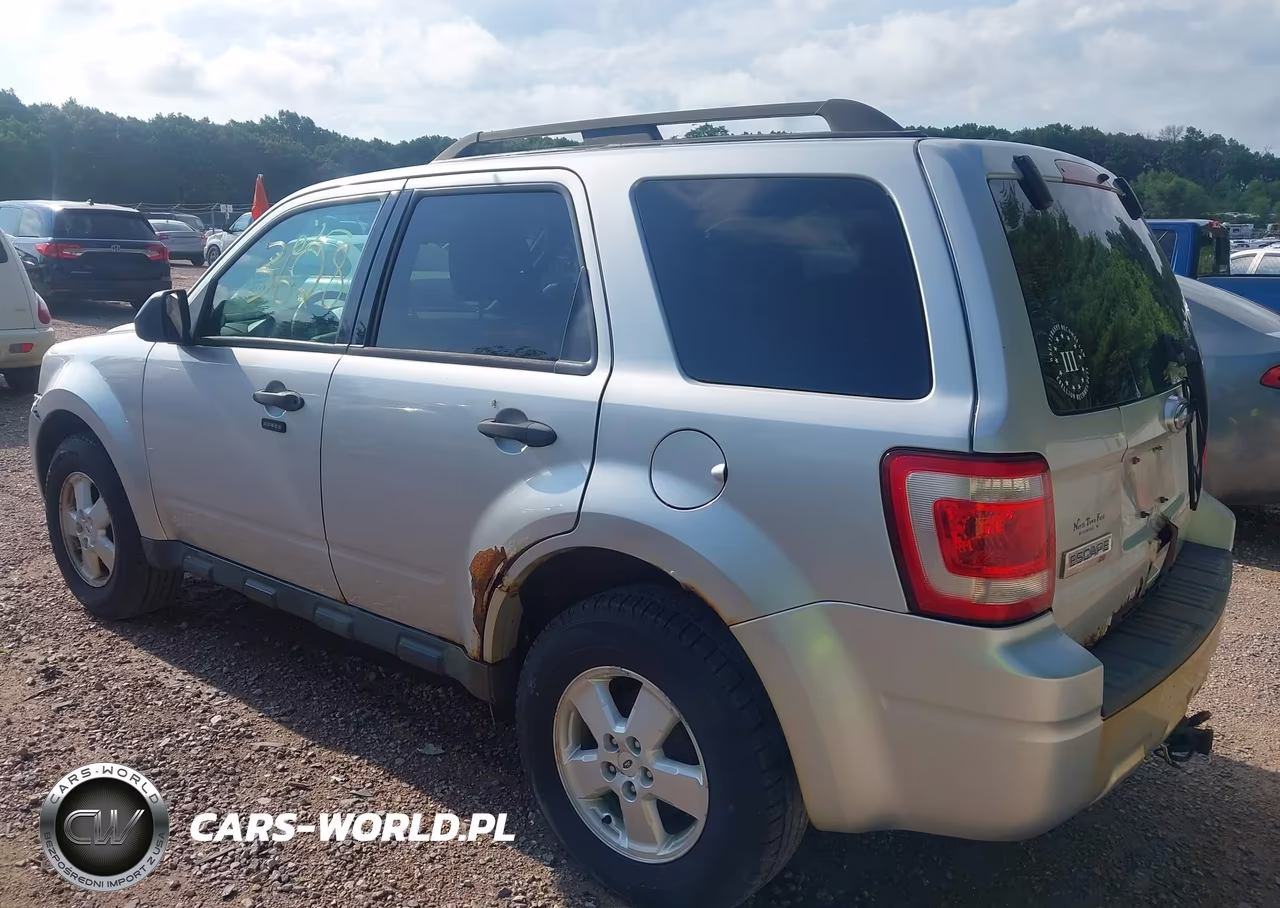 2010 Ford Escape Xlt VIN:1FMCU9D73AKC79703 - 3
