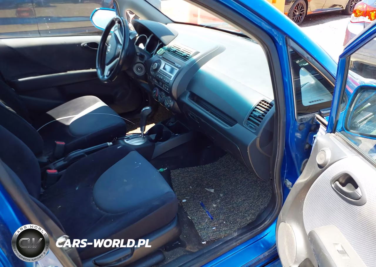 2007 Honda Fit Sport VIN:JHMGD38657S053464 - 5