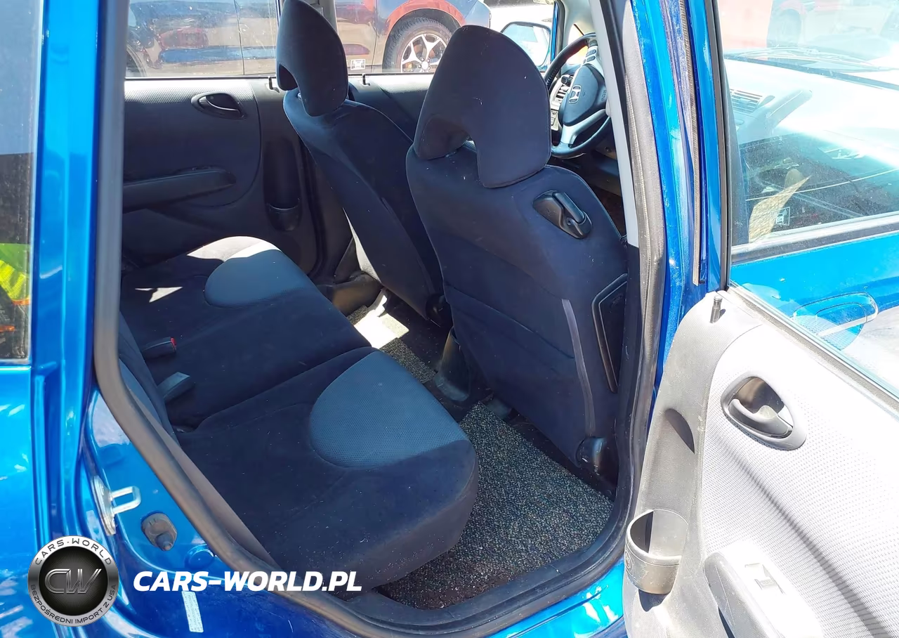 2007 Honda Fit Sport VIN:JHMGD38657S053464 - 8