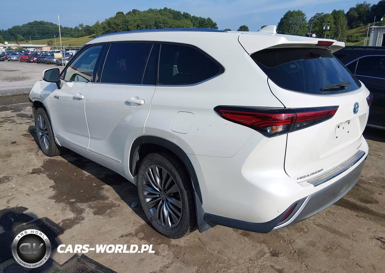 2021 Toyota Highlander Hybrid Platinum VIN:5TDEBRCH5MS017661 - 3