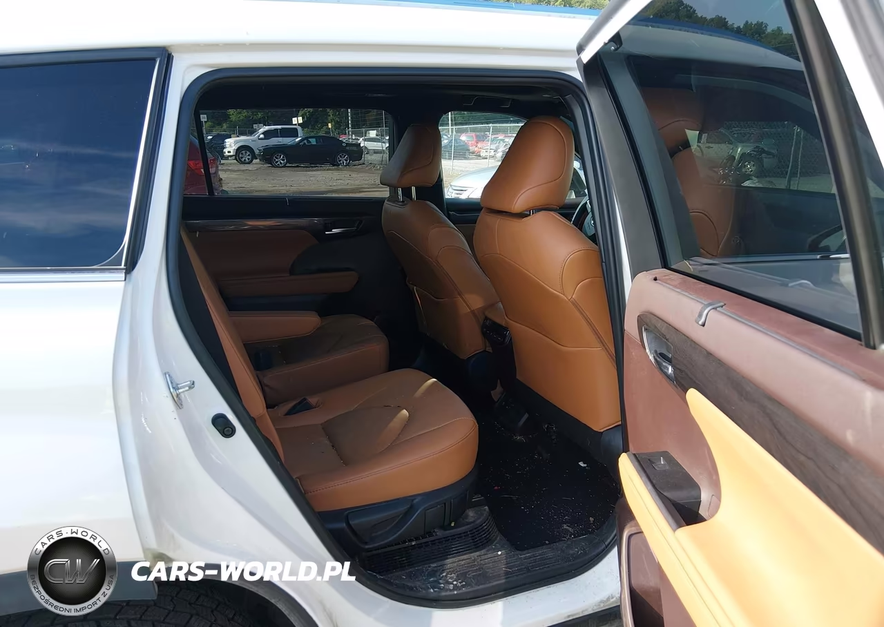 2021 Toyota Highlander Hybrid Platinum VIN:5TDEBRCH5MS017661 - 8