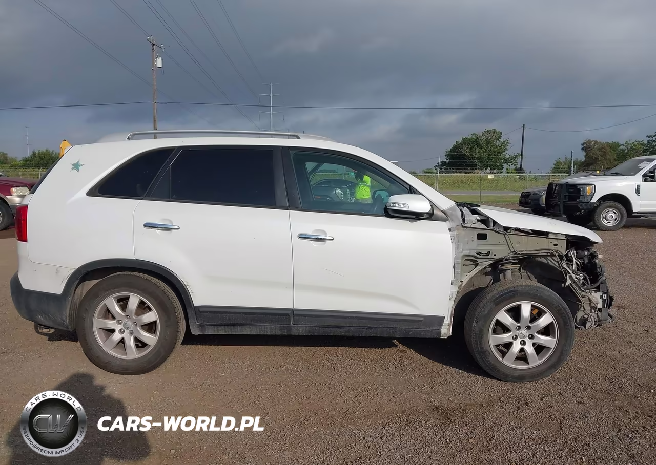 2012 Kia Sorento Lx V6 VIN:5XYKT4A22CG242763 - 13