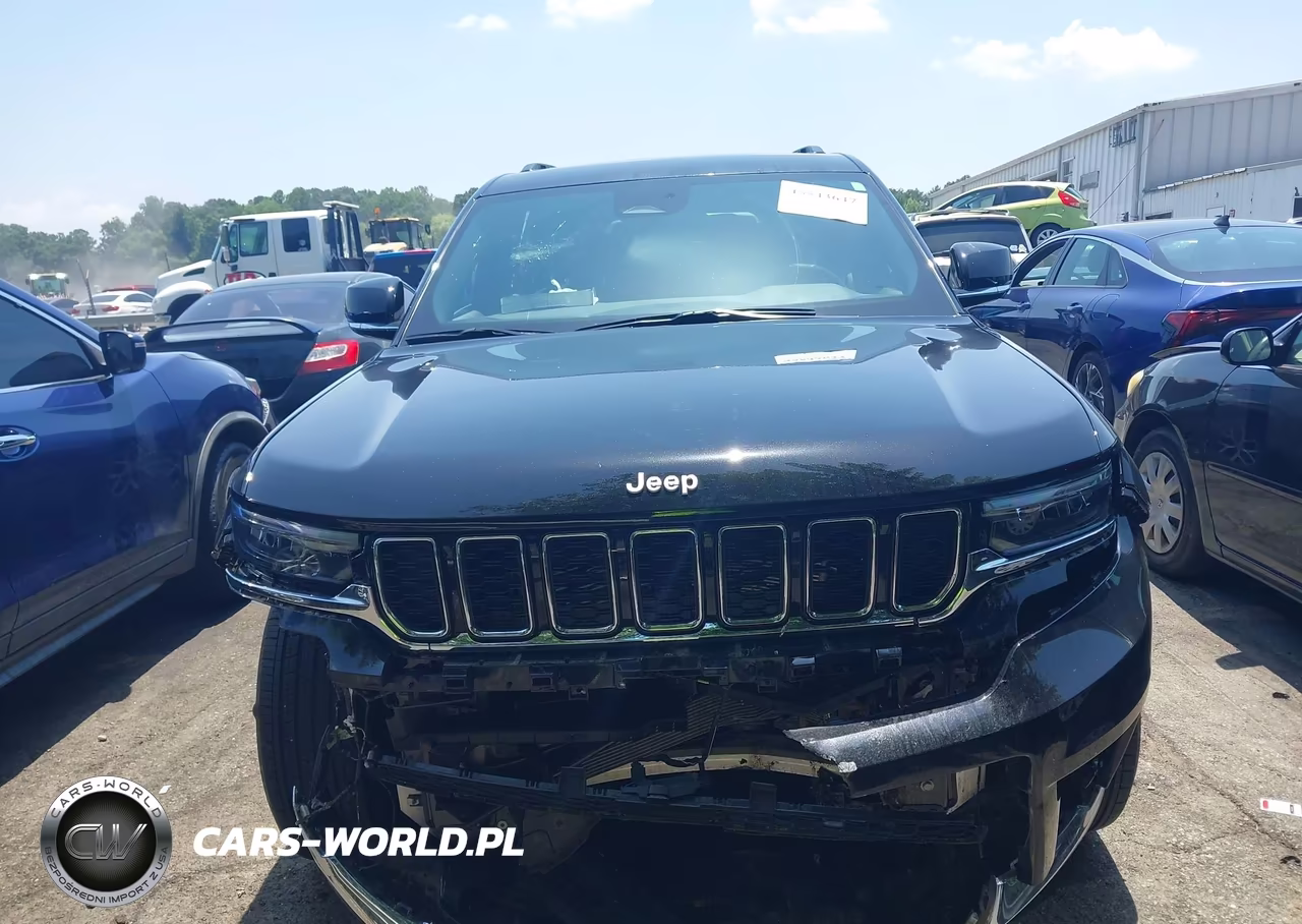2025 Jeep Grand Cherokee L Limited 4X4 VIN:1C4RJKBG3S8719449 - 11