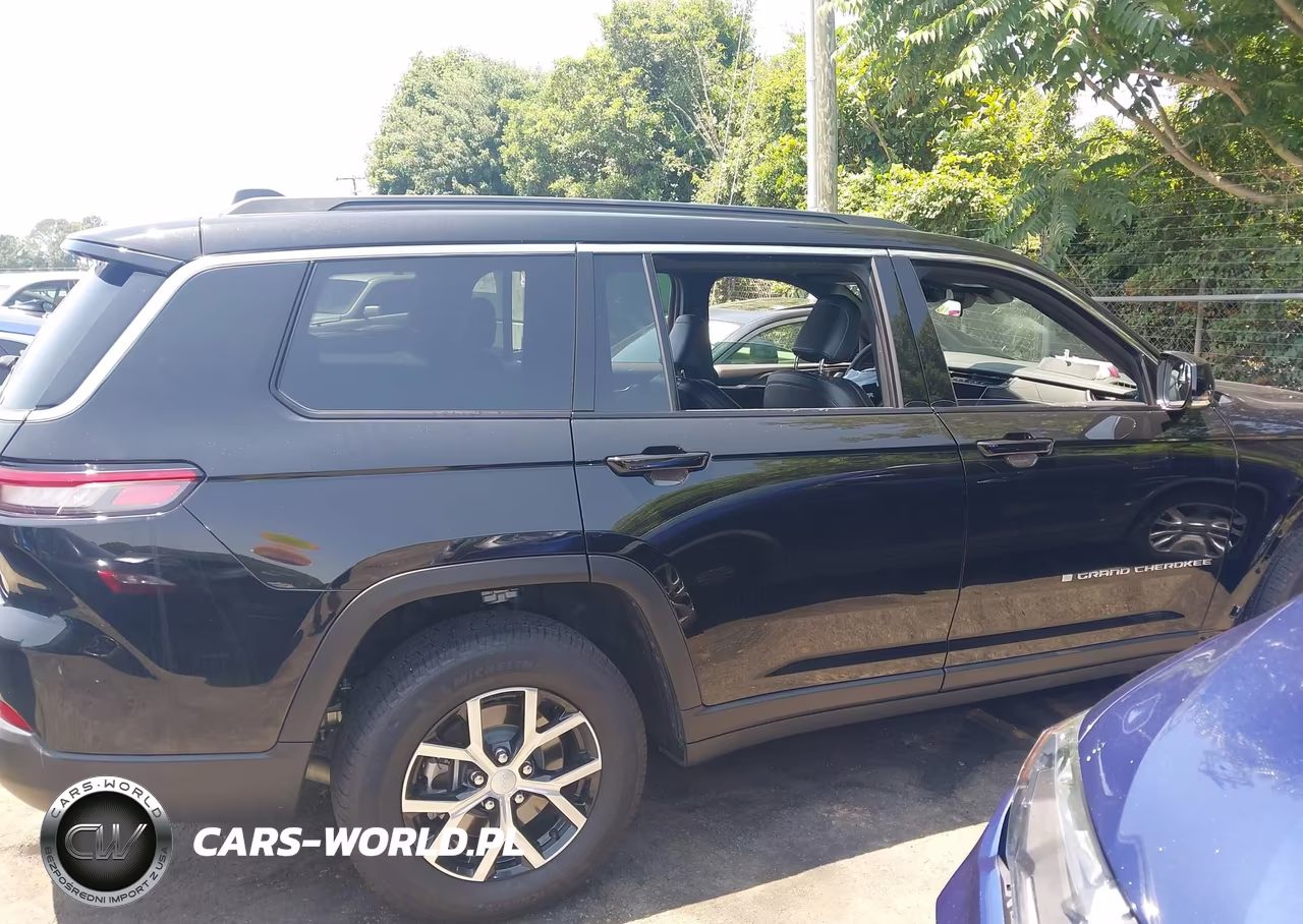 2025 Jeep Grand Cherokee L Limited 4X4 VIN:1C4RJKBG3S8719449 - 12