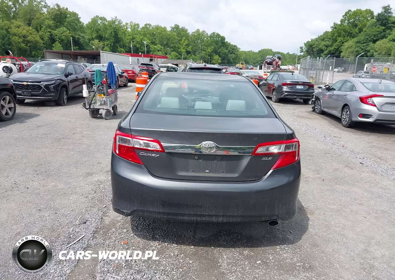2012 Toyota Camry Xle VIN:4T1BF1FK5CU604819 - 16