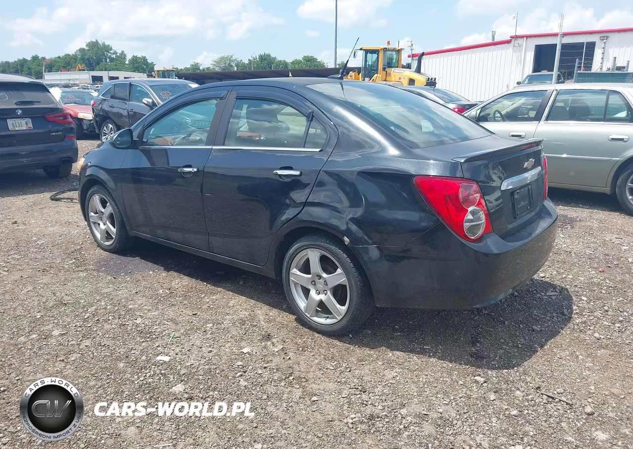 2014 Chevrolet Sonic Ltz Auto VIN:1G1JE5SB9E4192237 - 3