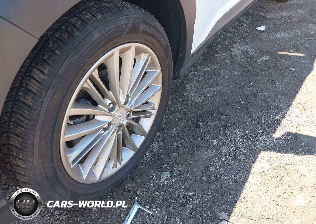 2018 Hyundai Kona Sel VIN:KM8K22AA2JU085757 - 12