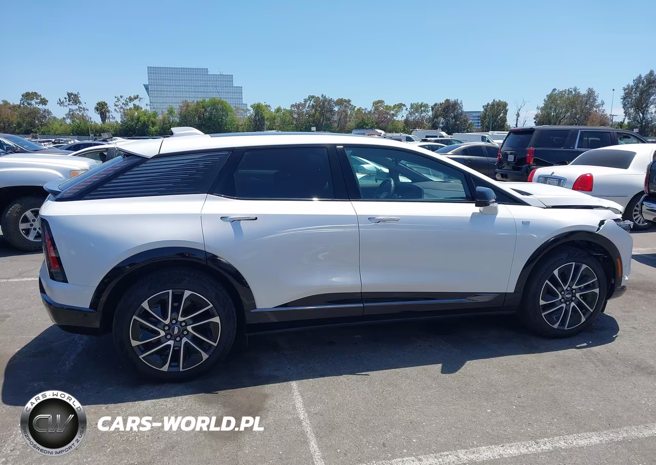 2025 Cadillac Optiq Sport 2 Awd VIN:3GYK3GMR2SS207139 - 13