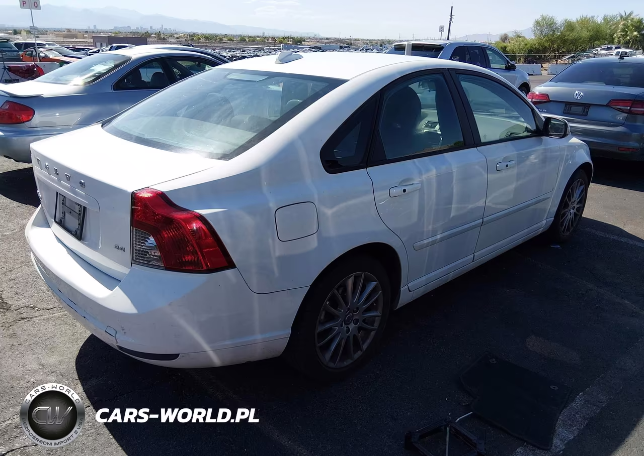 2010 Volvo S40 2.4I VIN:YV1390MSXA2500536 - 4