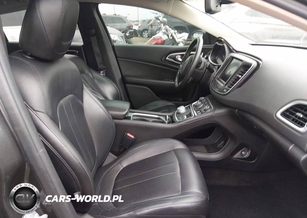 2016 Chrysler 200 C VIN:1C3CCCEG1GN130771 - 5