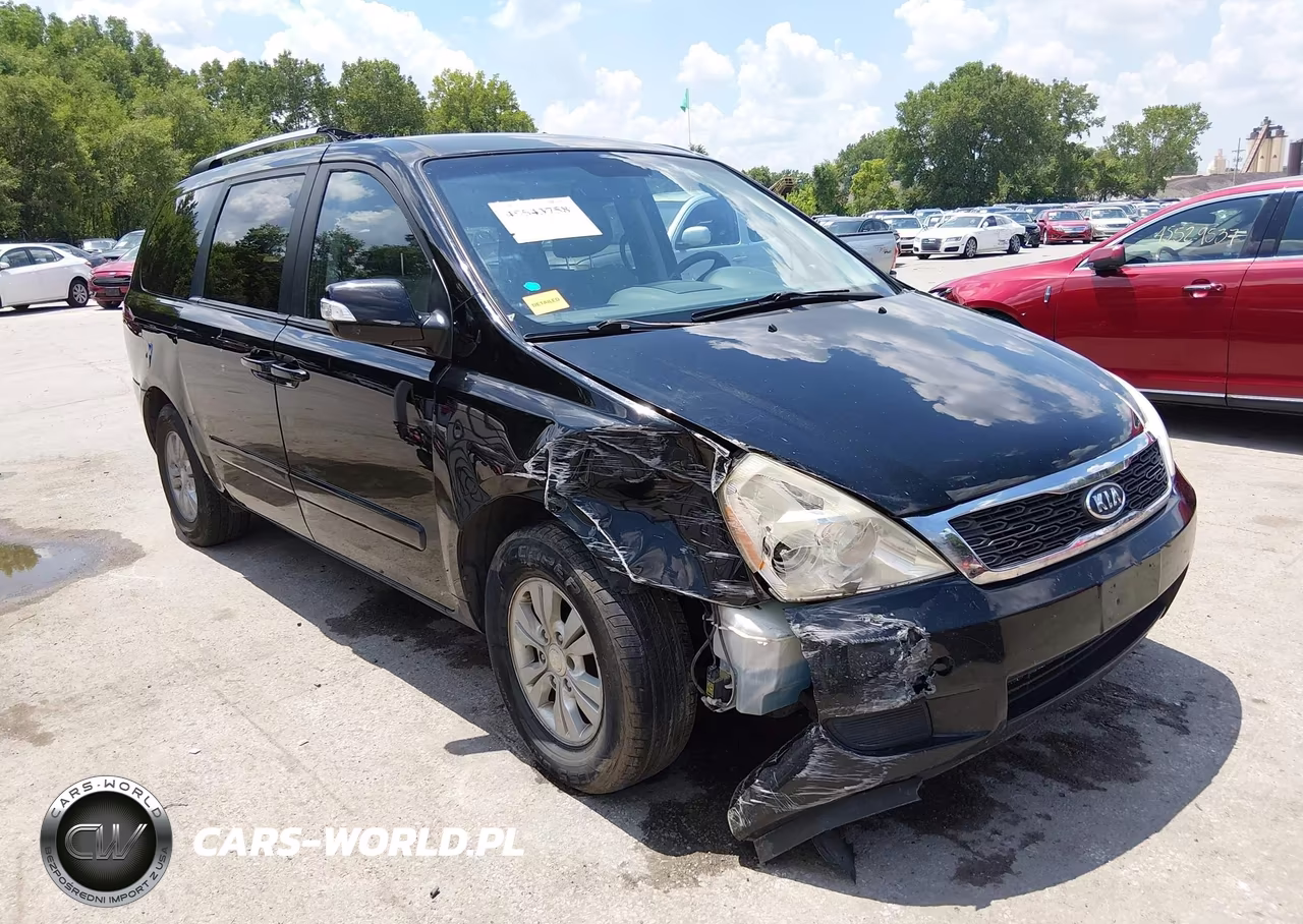 2012 Kia Sedona Lx