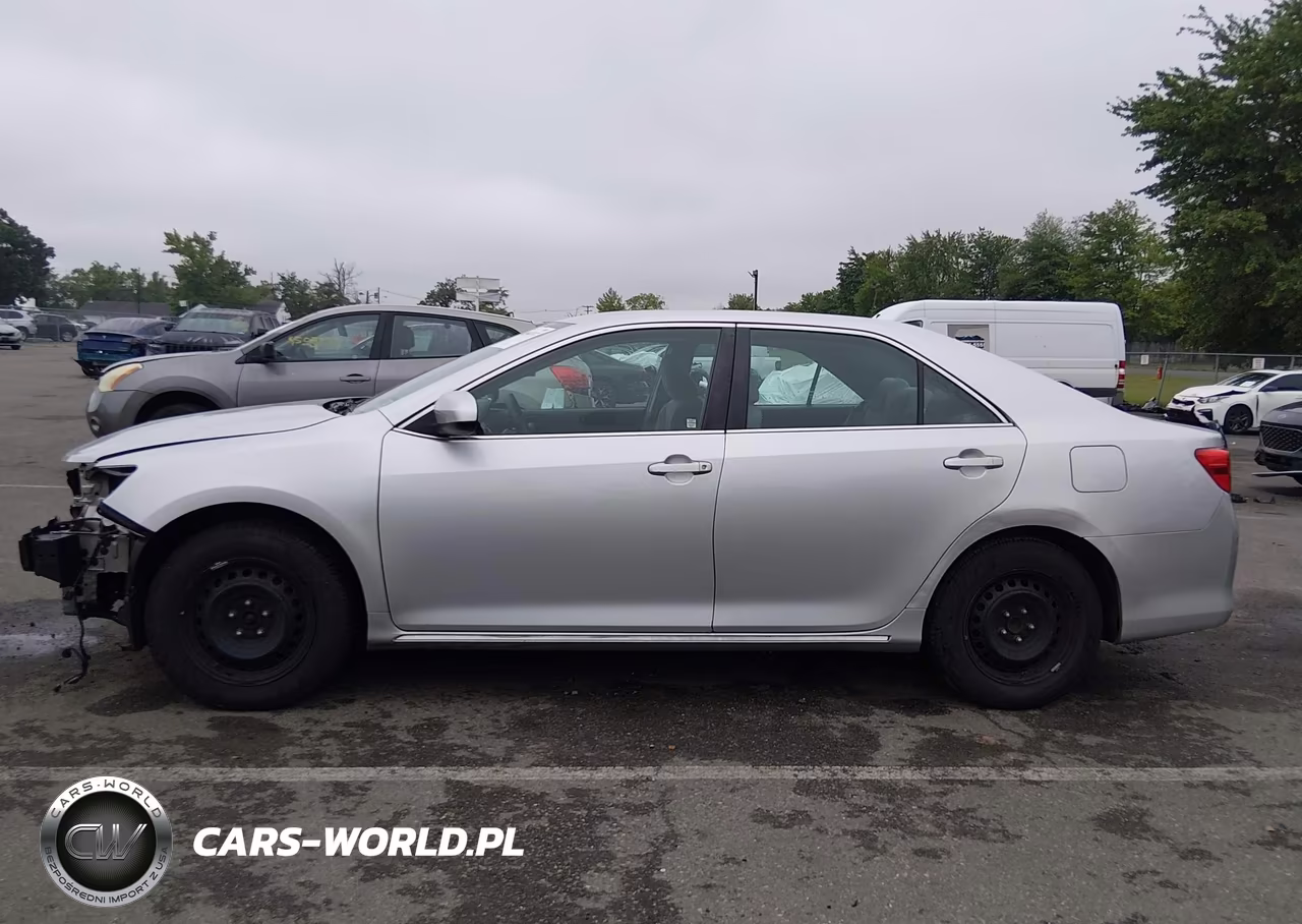 2014 Toyota Camry Le VIN:4T4BF1FK3ER414400 - 14