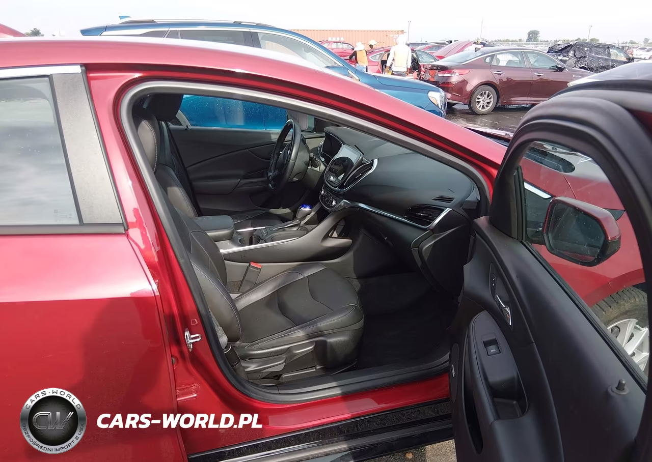 2018 Chevrolet Volt Premier VIN:1G1RB6S59JU153248 - 5