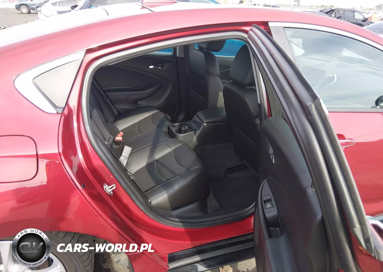 2018 Chevrolet Volt Premier VIN:1G1RB6S59JU153248 - 8