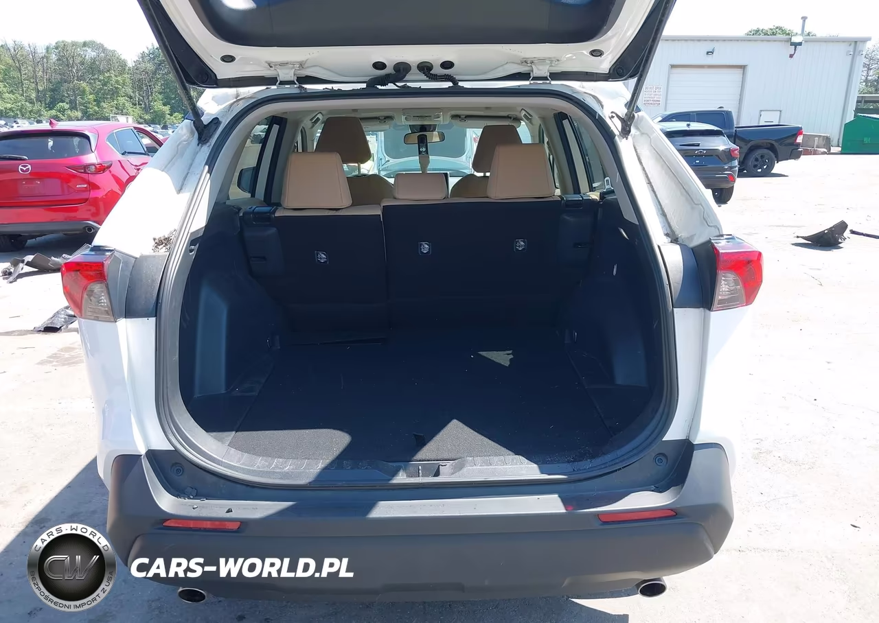 2024 Toyota Rav4 Hybrid Le VIN:4T3LWRFV8RU115151 - 18