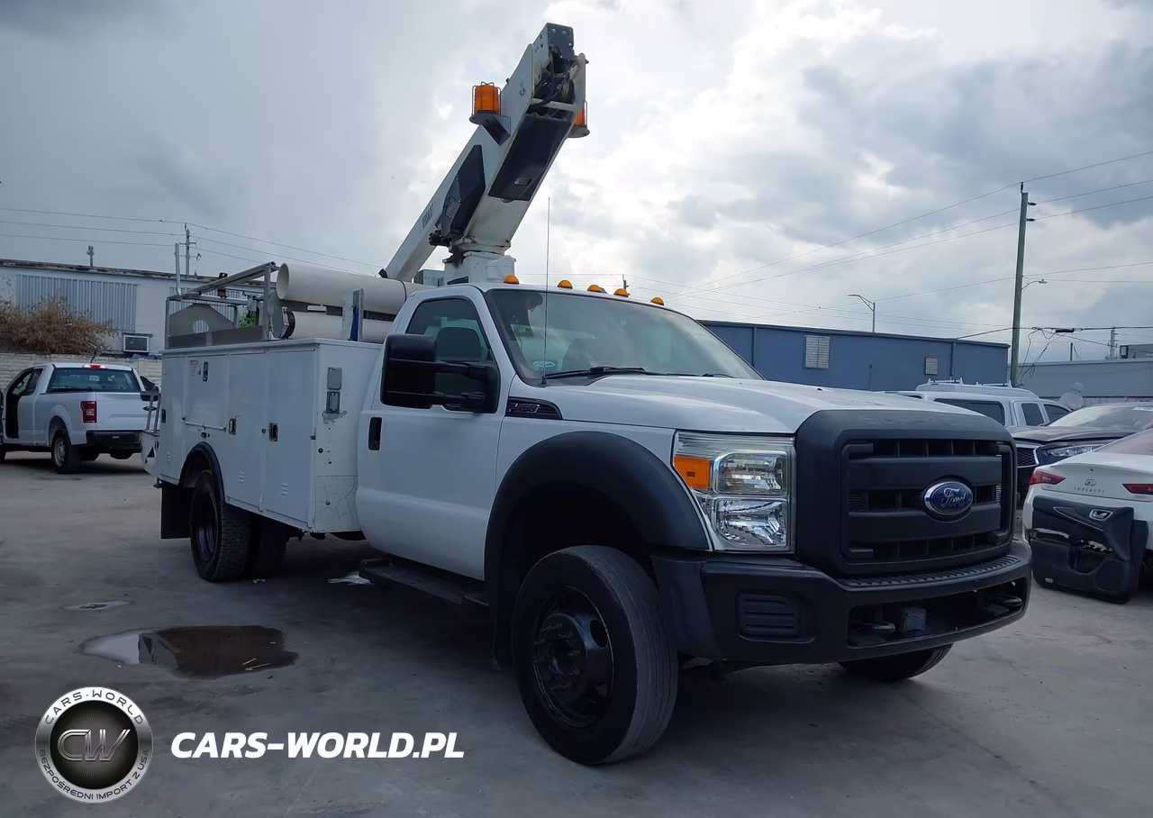 2013 Ford F-450 Chassis Xl-Xlt
