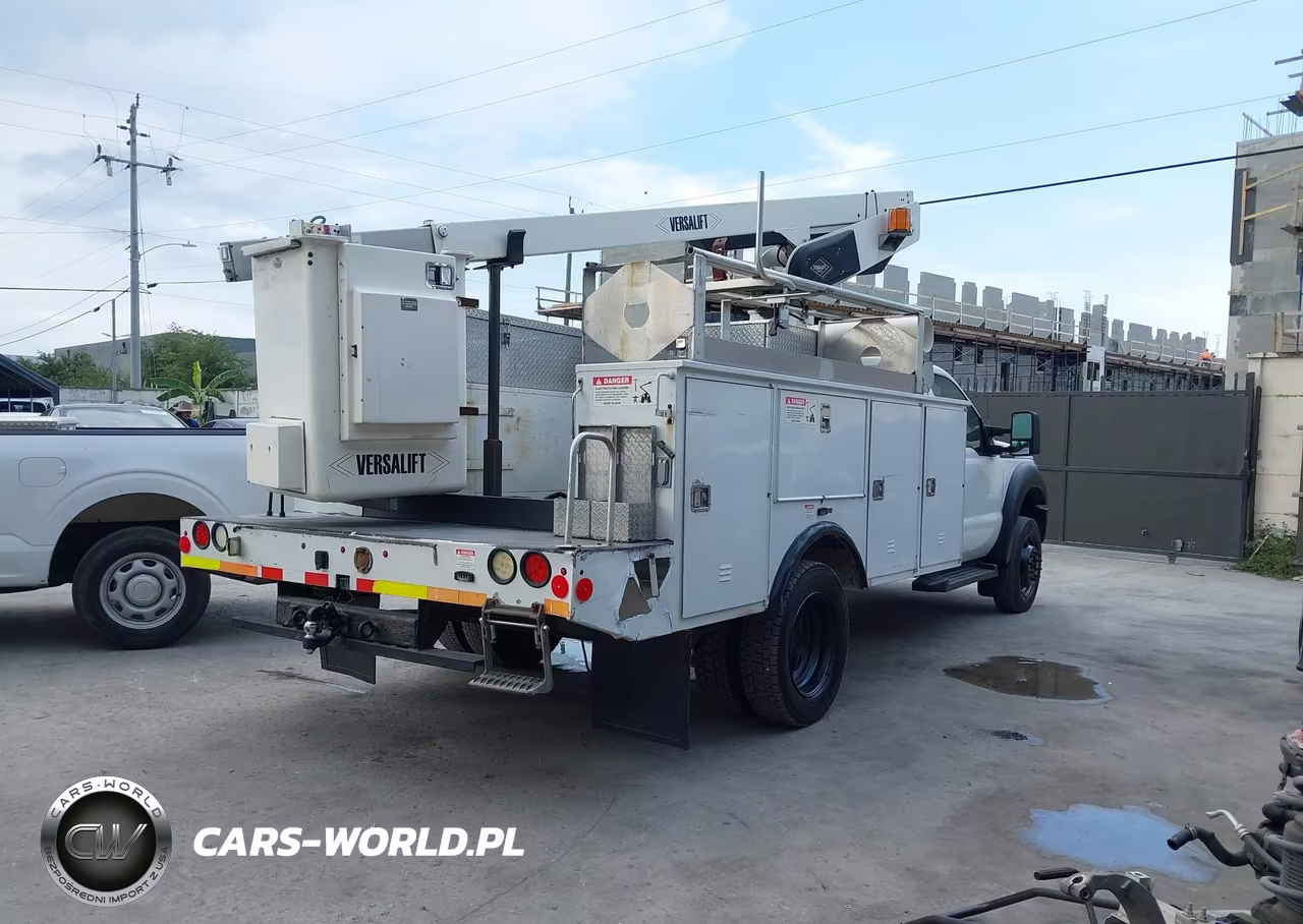 2013 Ford F-450 Chassis Xl-Xlt VIN:1FDUF4GY4DEB14641 - 4