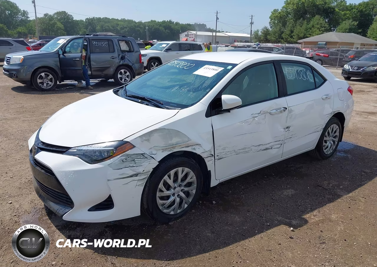 2018 Toyota Corolla Le VIN:2T1BURHE2JC077199 - 2