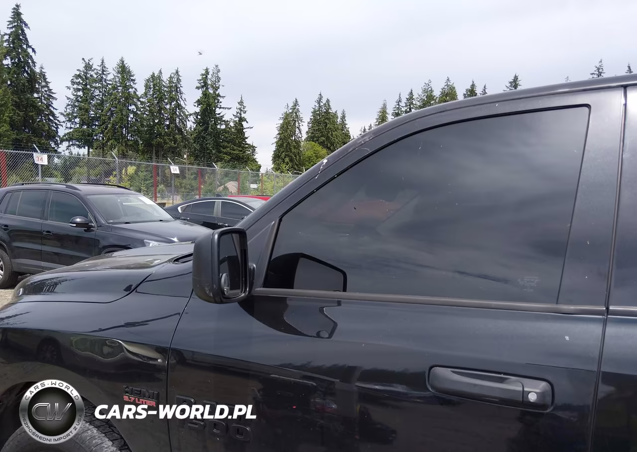 2018 Ram 1500 St VIN:1C6RR7FT6JS165104 - 14