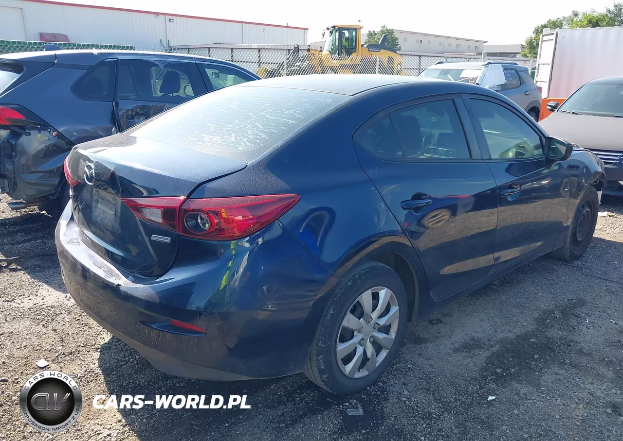 2017 Mazda Mazda3 Sport VIN:3MZBN1U72HM113476 - 4