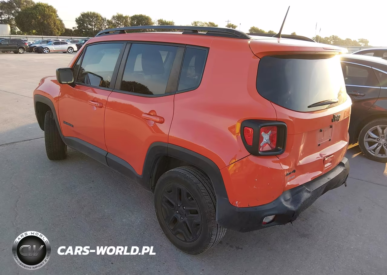 2018 Jeep Renegade Upland Edition 4X4 VIN:ZACCJBAB1JPJ00722 - 3