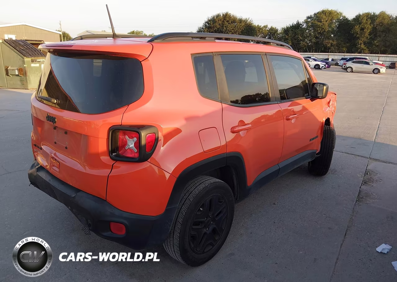 2018 Jeep Renegade Upland Edition 4X4 VIN:ZACCJBAB1JPJ00722 - 4