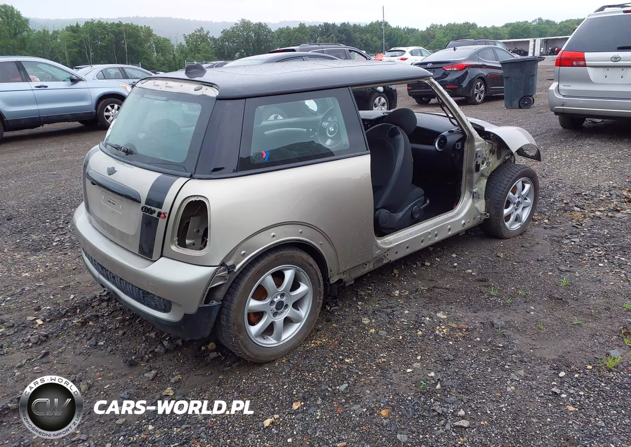2009 Mini Cooper S VIN:WMWMF73569TW82195 - 4