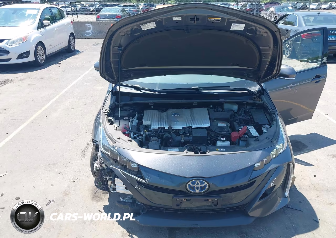 2020 Toyota Prius Prime Le VIN:JTDKARFP7L3155999 - 10
