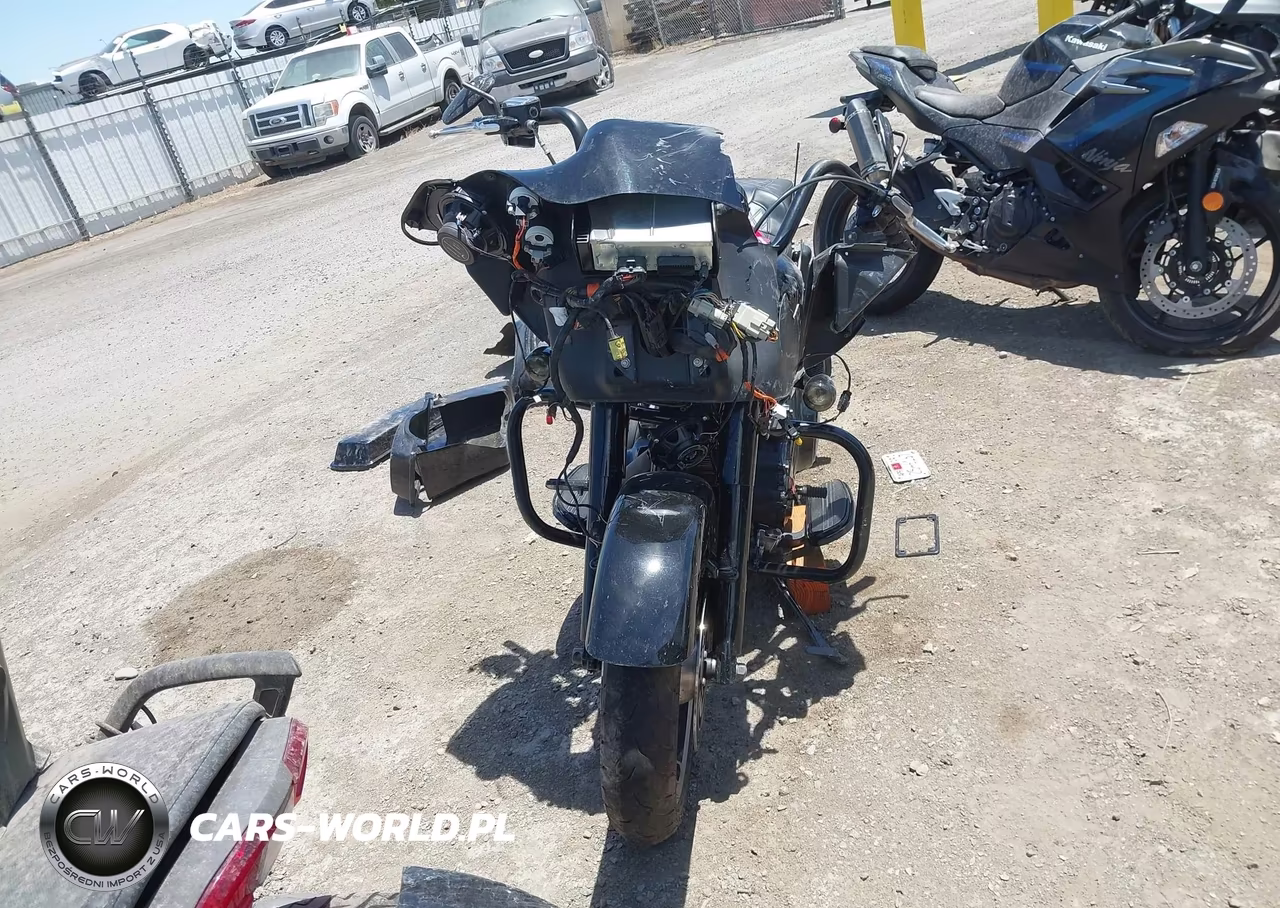 2010 Harley-Davidson Fltrx VIN:1HD1KH417AB620137 - 5