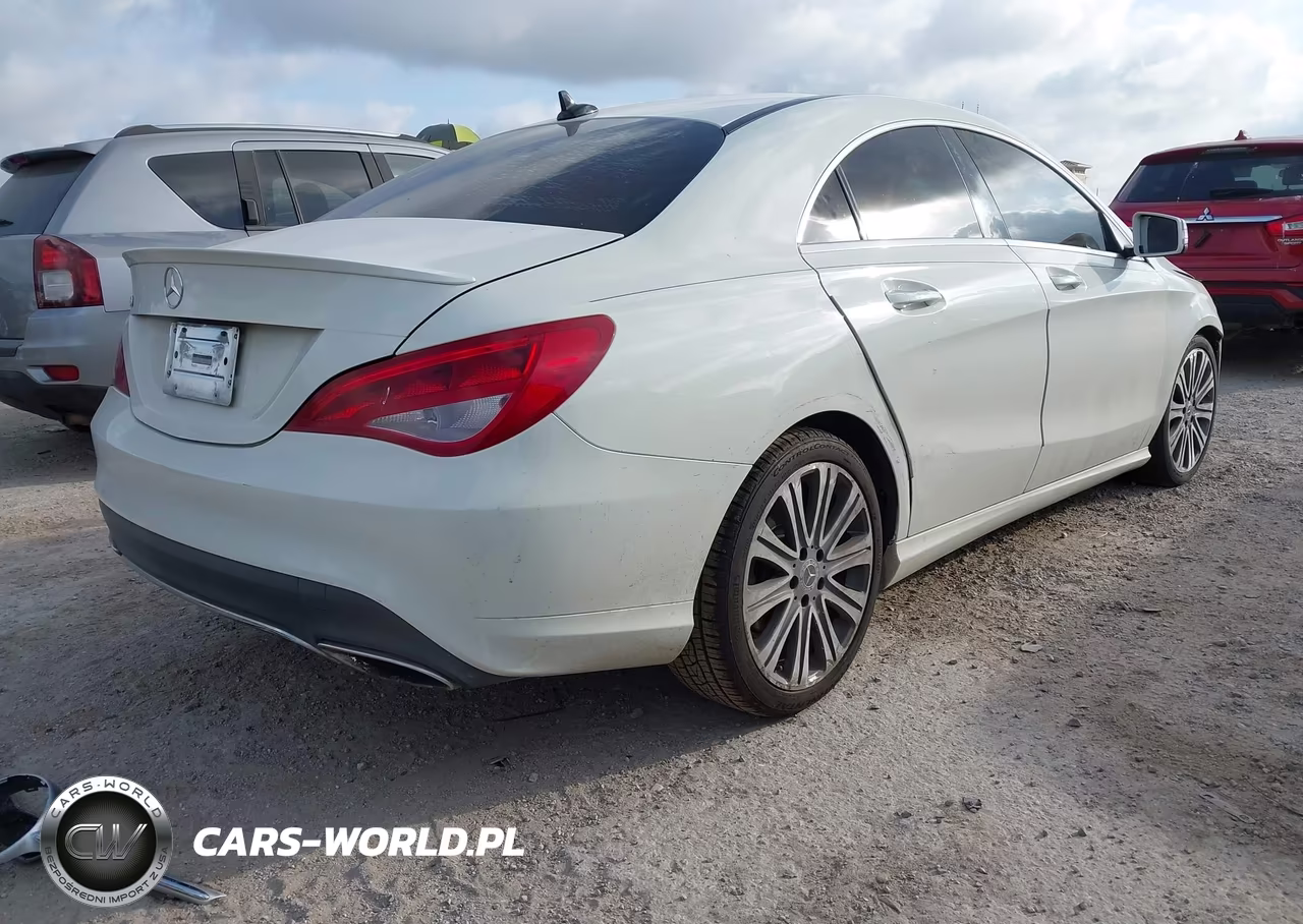2018 Mercedes-Benz Cla 250 VIN:WDDSJ4EB4JN550609 - 4