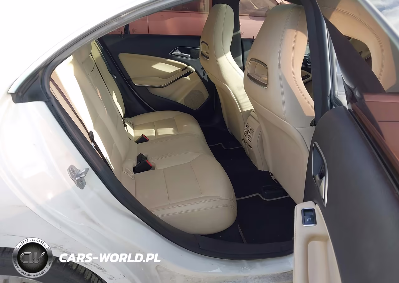 2018 Mercedes-Benz Cla 250 VIN:WDDSJ4EB4JN550609 - 8