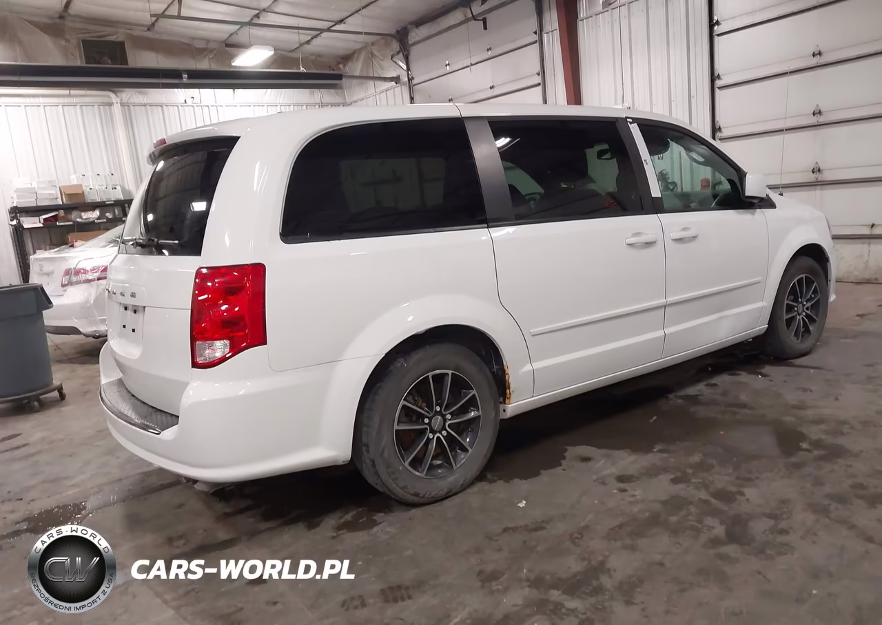 2015 Dodge Grand Caravan Sxt VIN:2C4RDGCG5FR570216 - 4