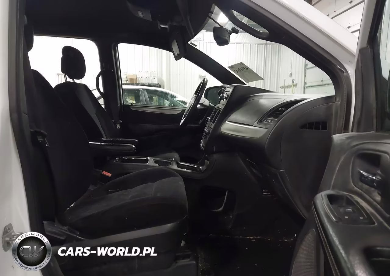 2015 Dodge Grand Caravan Sxt VIN:2C4RDGCG5FR570216 - 5
