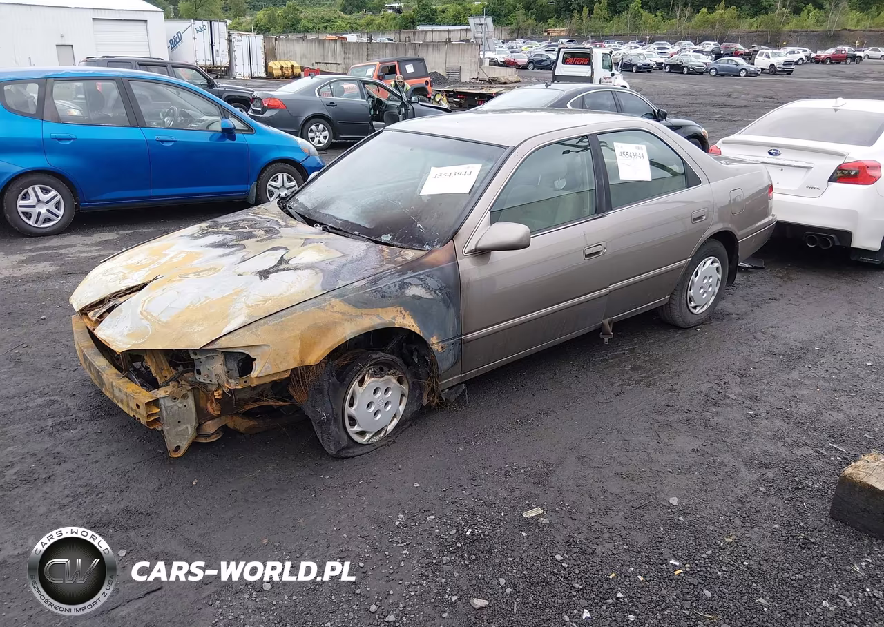 1999 Toyota Camry Le VIN:4T1BG22K7XU885312 - 2