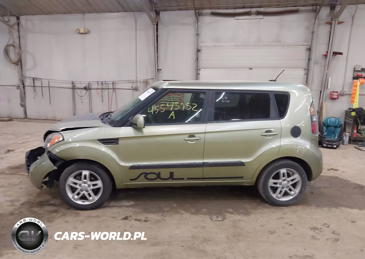2011 Kia Soul + VIN:KNDJT2A25B7204214 - 15