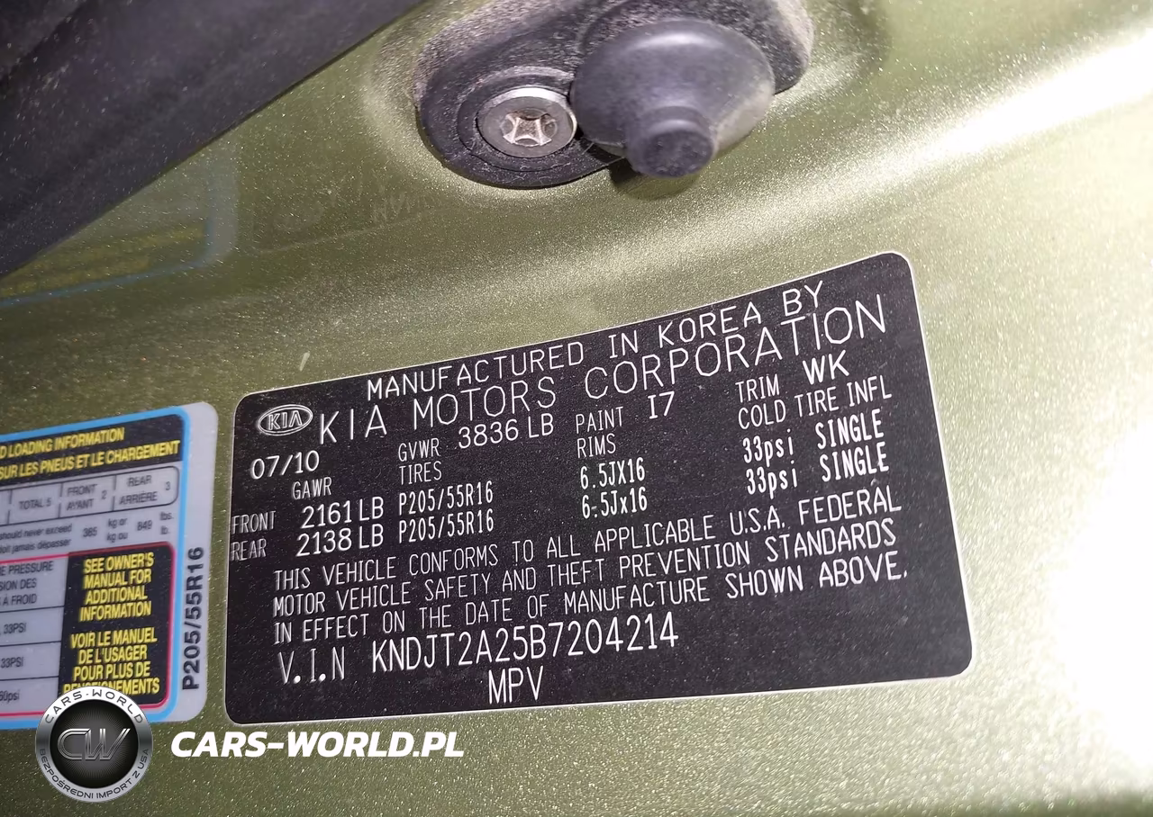 2011 Kia Soul + VIN:KNDJT2A25B7204214 - 9