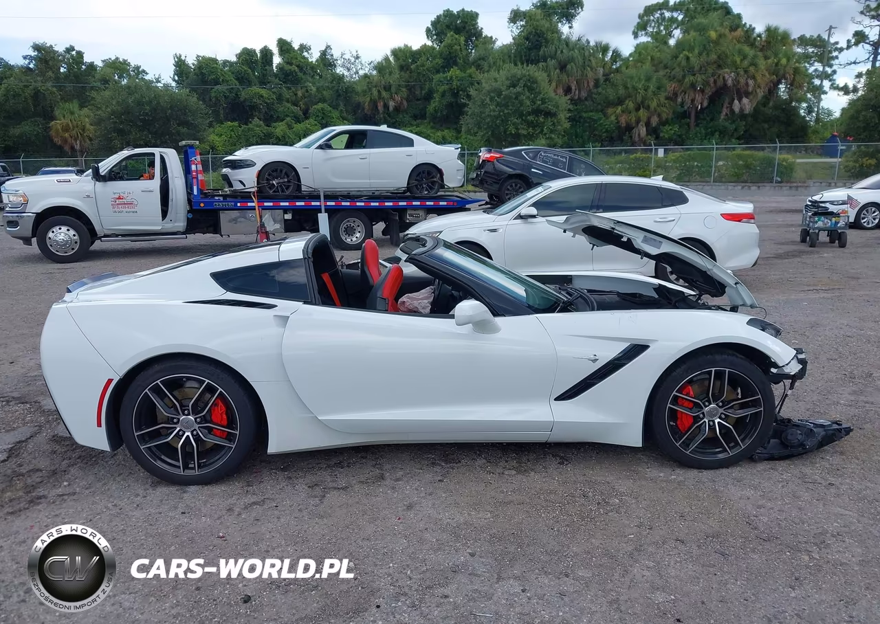 2017 Chevrolet Corvette Stingray VIN:1G1YB2D71H5111132 - 13
