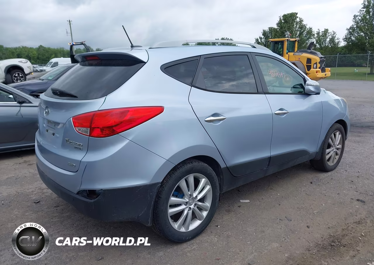 2010 Hyundai Tucson Limited VIN:KM8JUCAC8AU054008 - 4