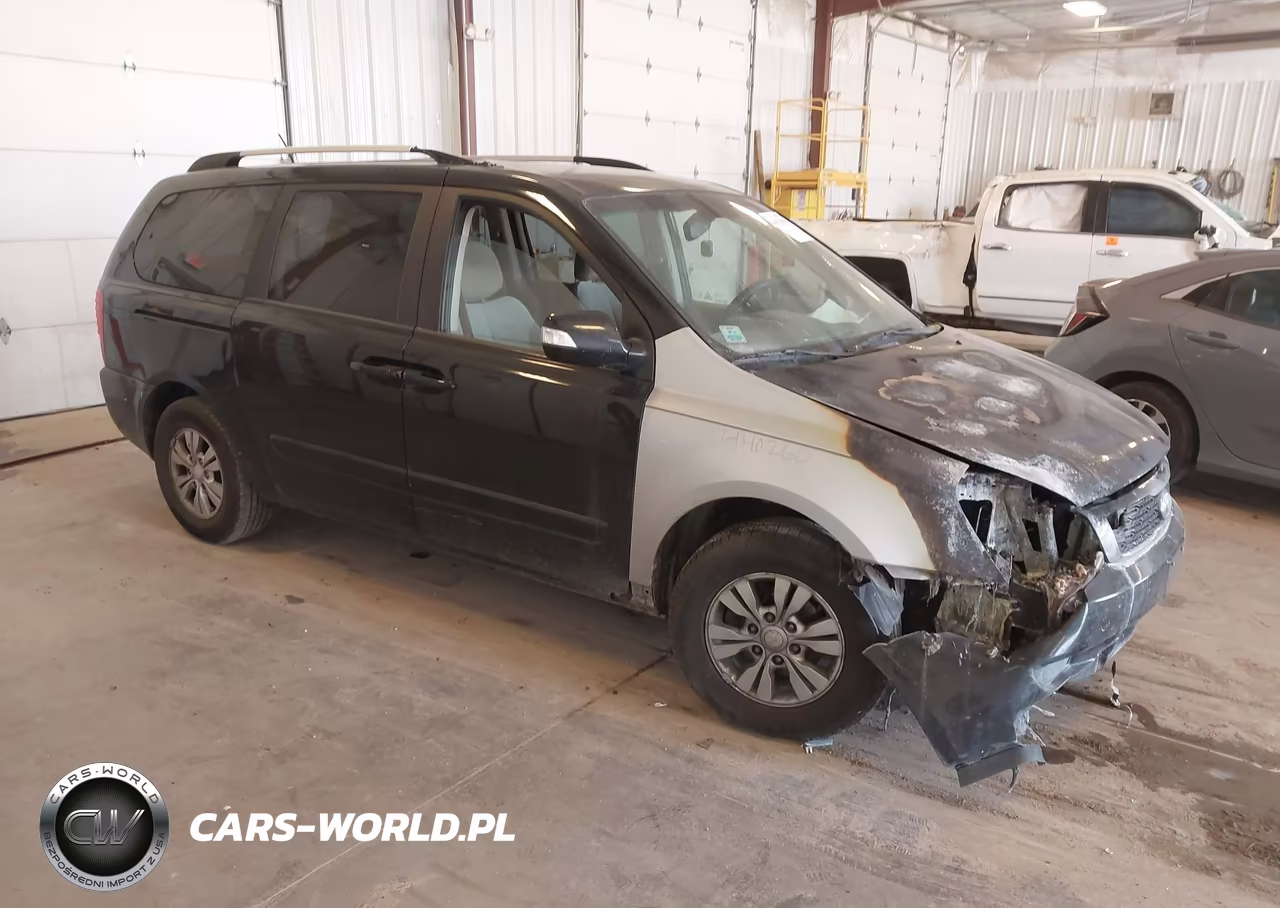 2012 Kia Sedona Lx