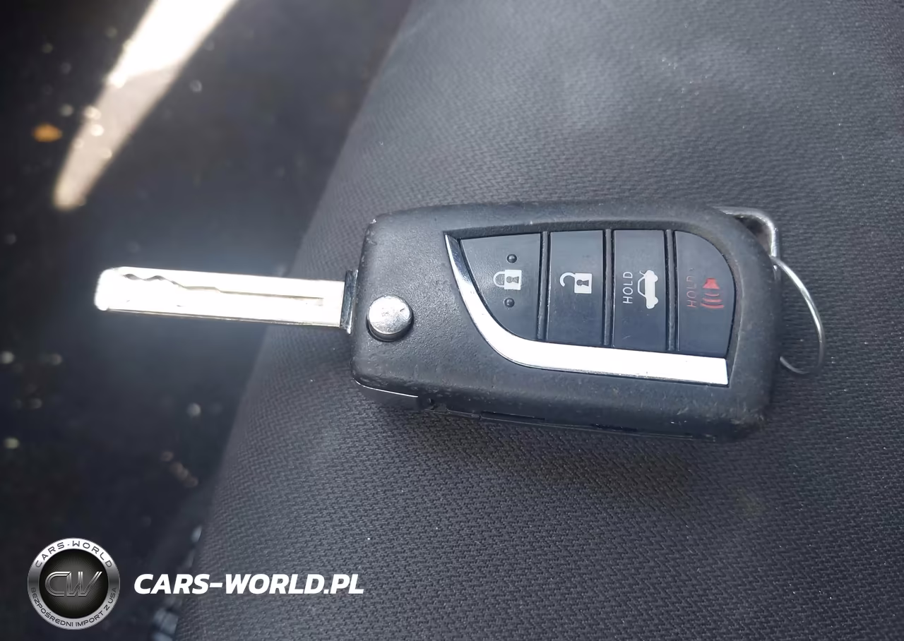 2019 Toyota Camry Le VIN:4T1B11HK8KU825597 - 11