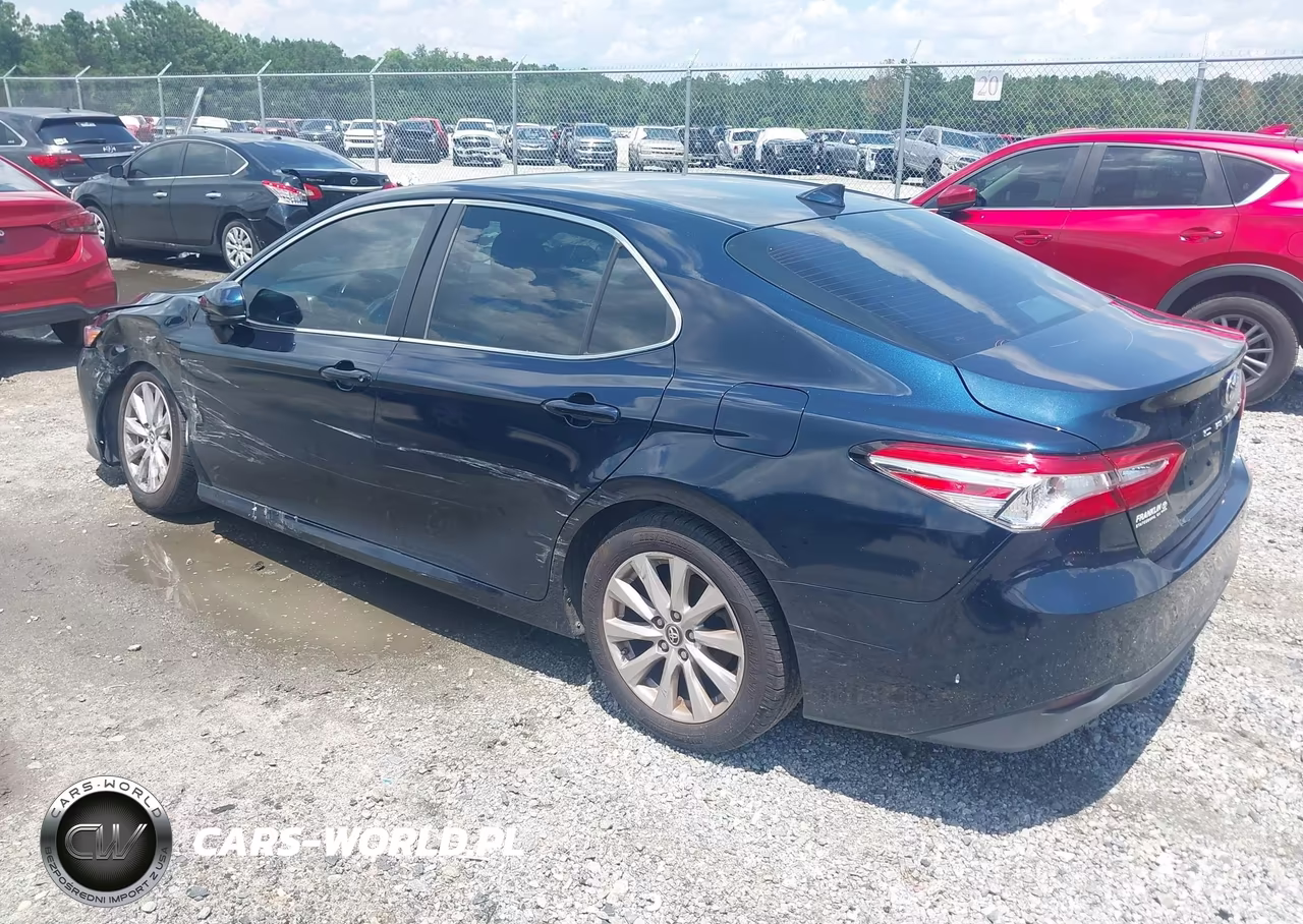 2019 Toyota Camry Le VIN:4T1B11HK8KU825597 - 3