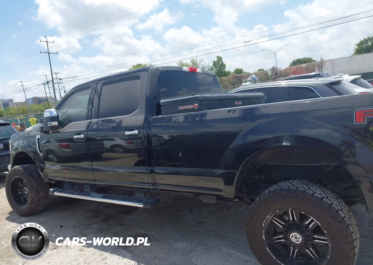 2018 Ford F-350 Xlt VIN:1FT8W3BT3JEB49436 - 14