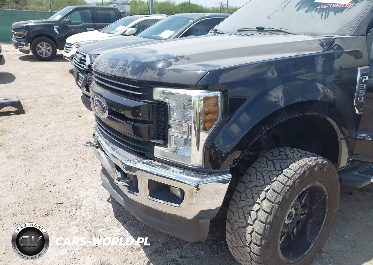 2018 Ford F-350 Xlt VIN:1FT8W3BT3JEB49436 - 17