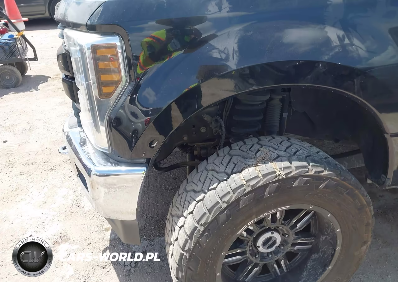 2018 Ford F-350 Xlt VIN:1FT8W3BT3JEB49436 - 18