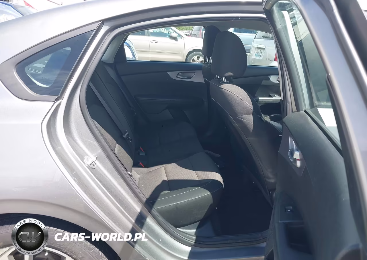 2022 Kia Forte Lxs VIN:3KPF24AD9NE454789 - 8