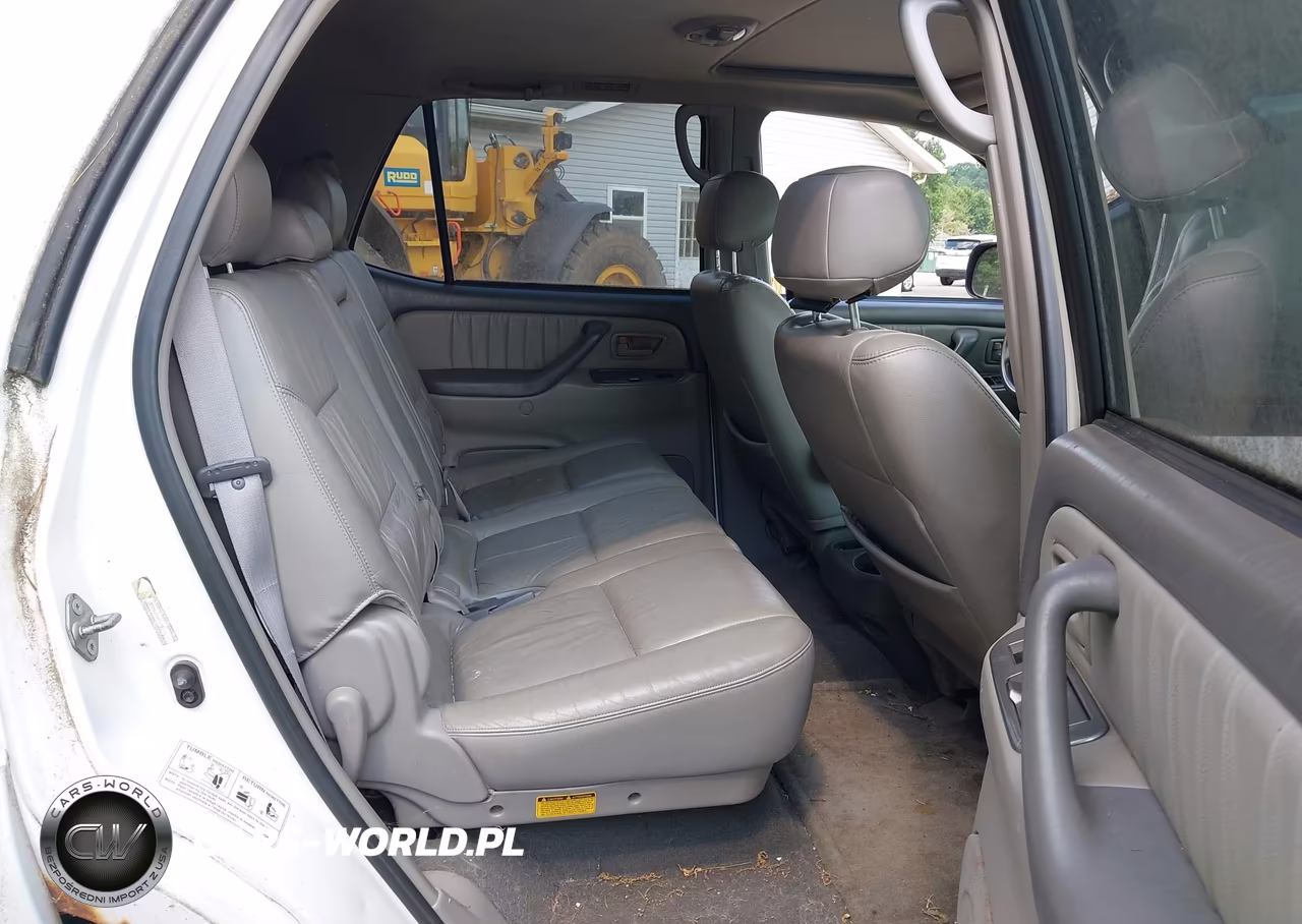 2003 Toyota Sequoia Limited V8 VIN:5TDBT48A93S204740 - 8