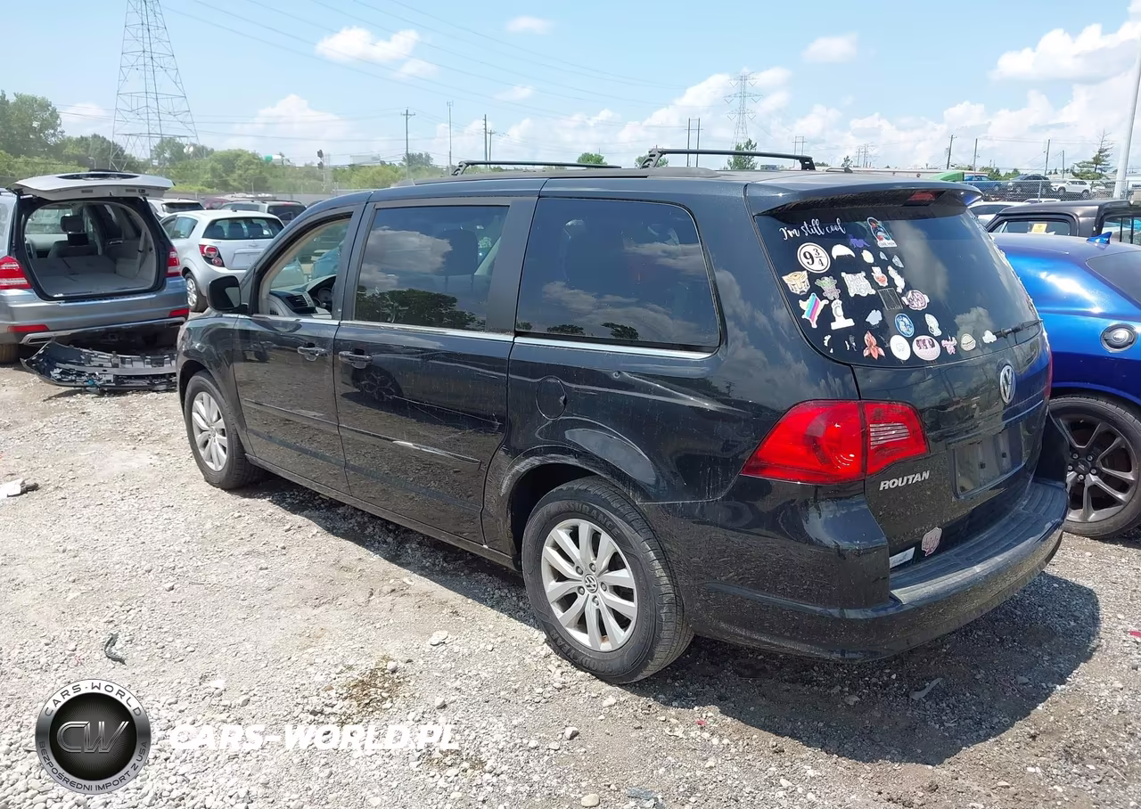 2014 Volkswagen Routan Se VIN:2C4RVABG0ER134710 - 3