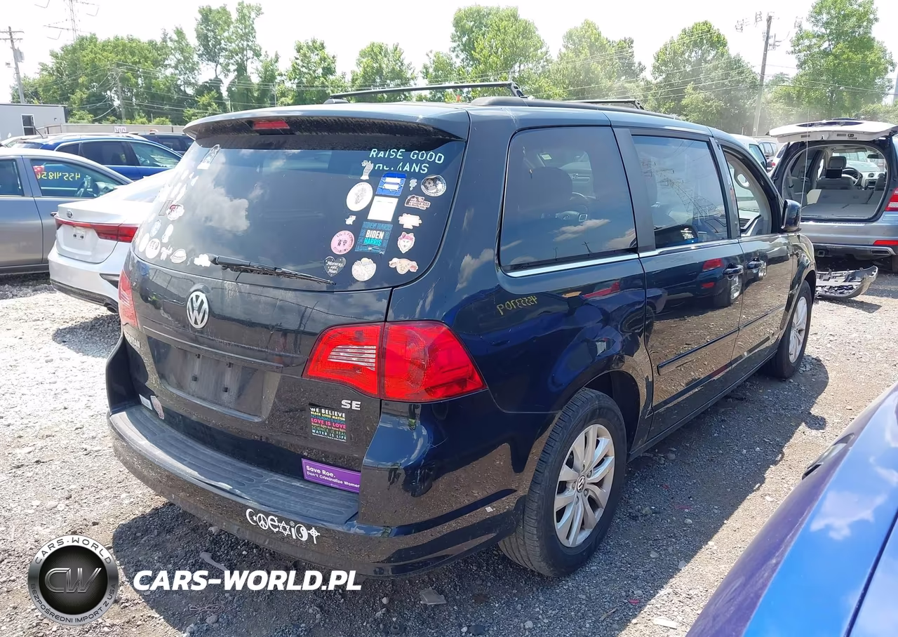 2014 Volkswagen Routan Se VIN:2C4RVABG0ER134710 - 4