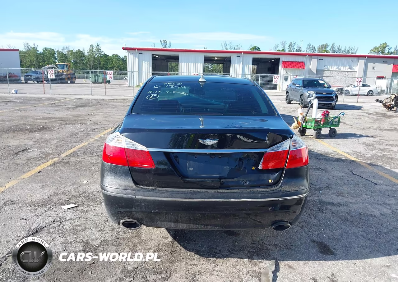 2010 Hyundai Genesis 3.8 VIN:KMHGC4DE8AU076073 - 16