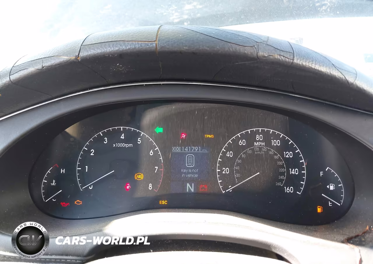 2010 Hyundai Genesis 3.8 VIN:KMHGC4DE8AU076073 - 7
